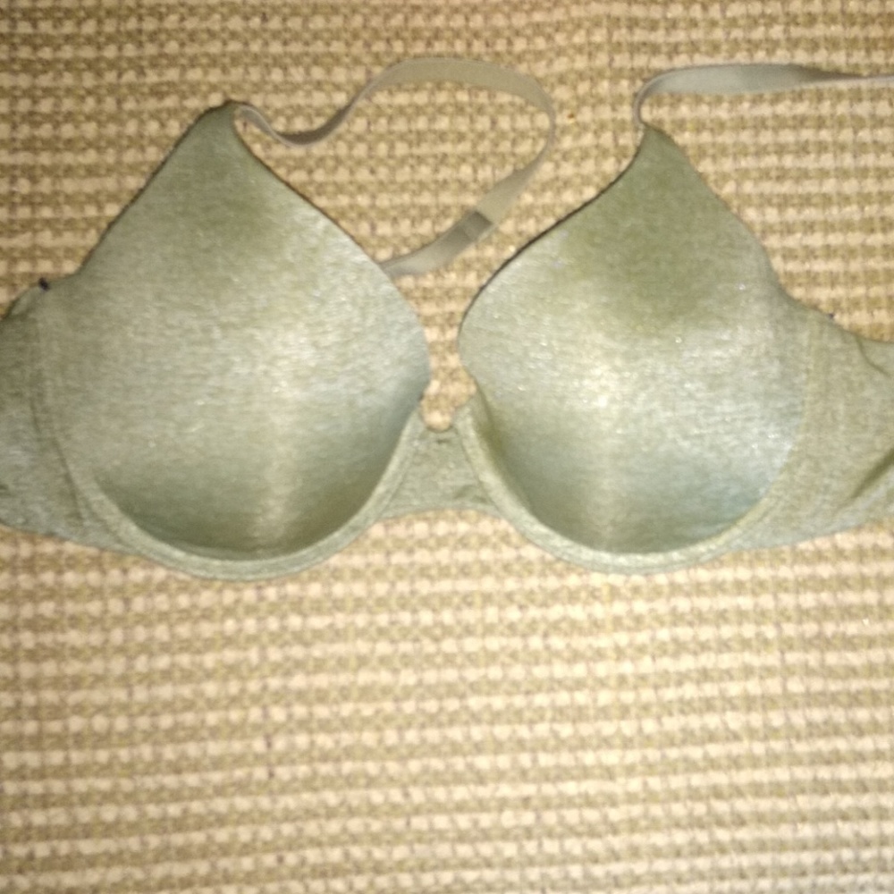 Victoria secret t-shirt bra